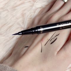 Loreal bút kẻ mắt lâu trôi flash cat eye by superliner #black 9g