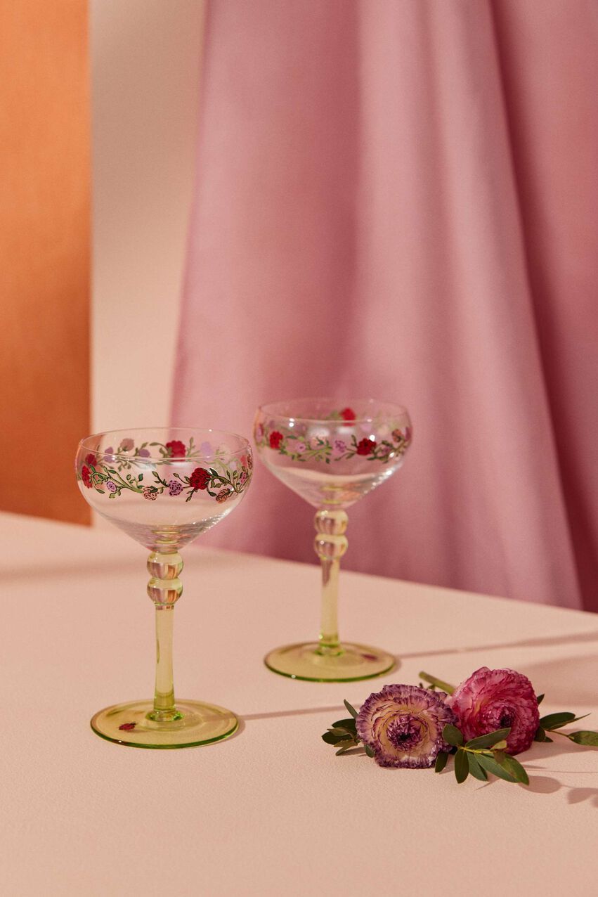 Bộ 2 ly/Set of 2 Coupe Glasses - Roses and Beetle - 1084733