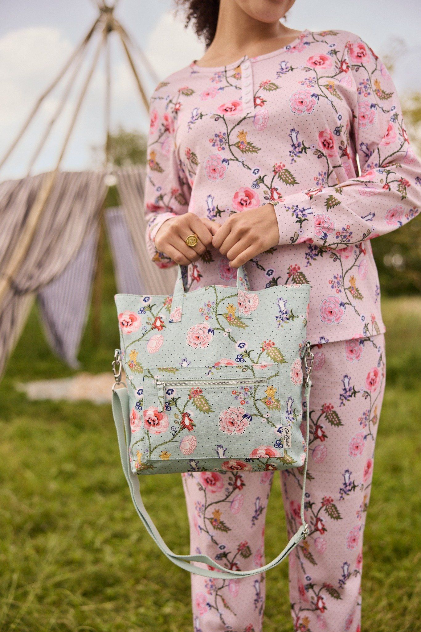 Túi đeo chéo 2 mặt/Crossbody - BAGS & ACCESSORIES - Catnip - 275895