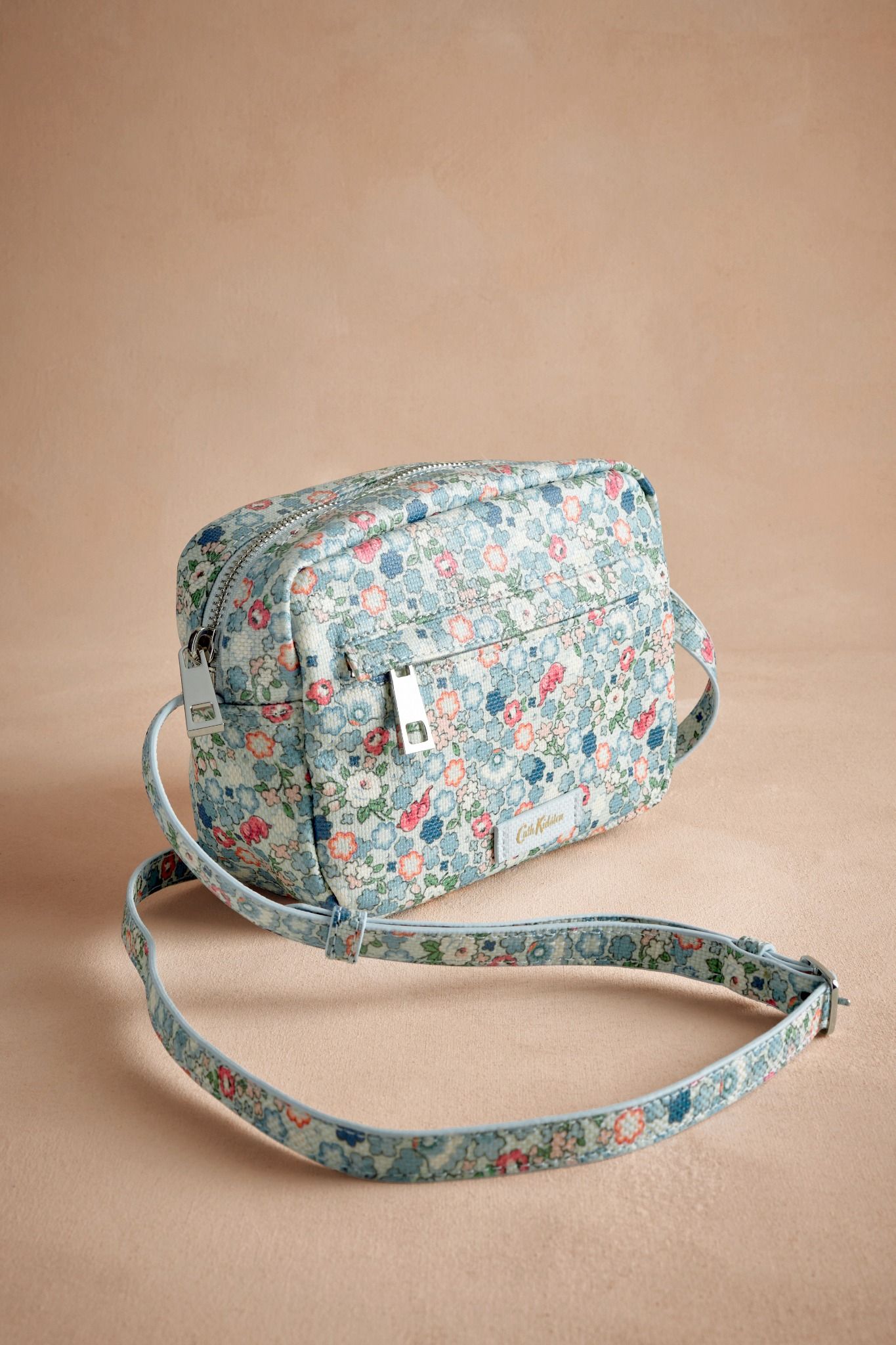 Túi đeo chéo/Crossbody - Dreamers Ditsy - Blue - AA2480