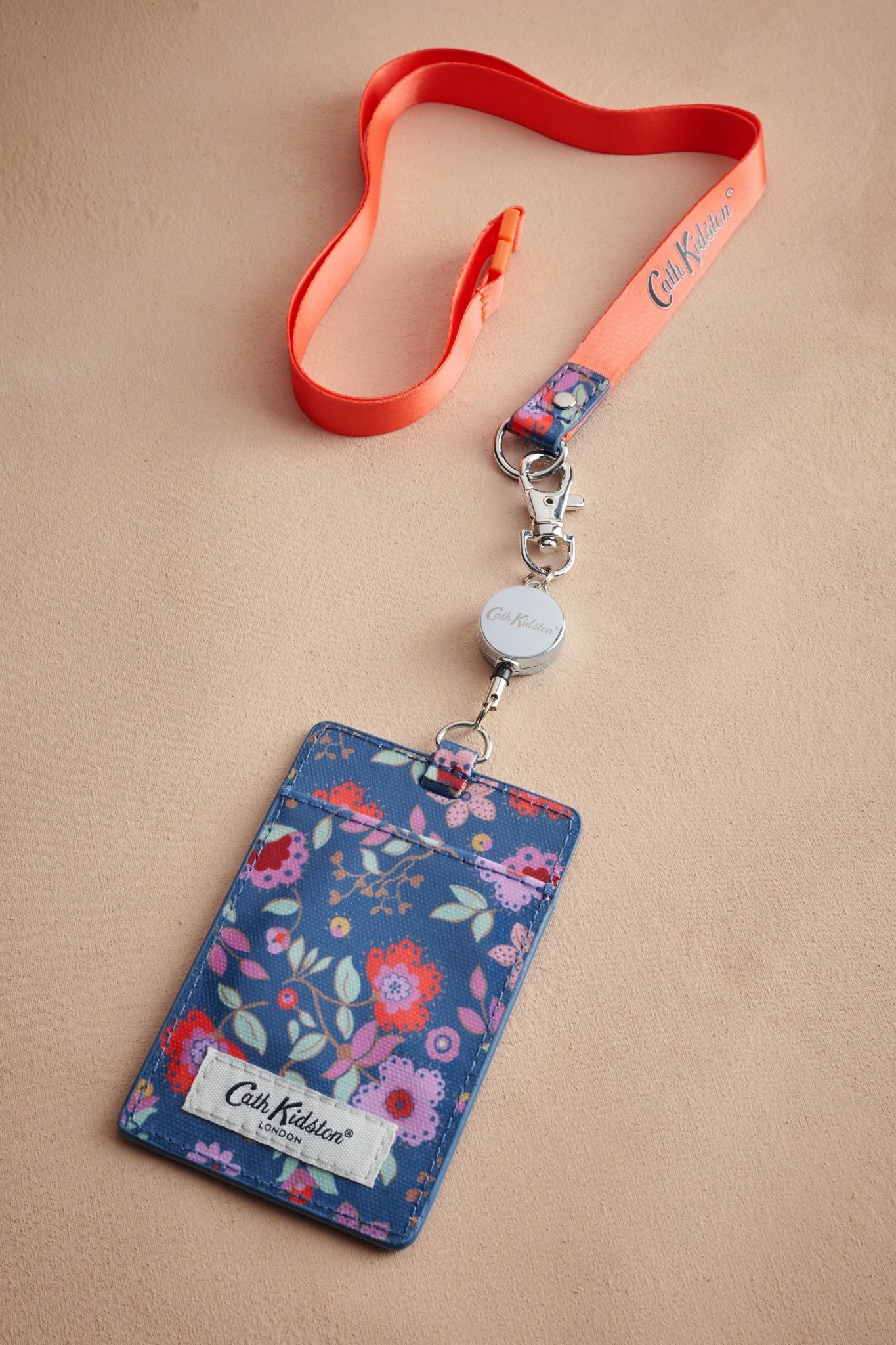 Thẻ đeo/Lanyard - Lace Petals - Navy - AA4300