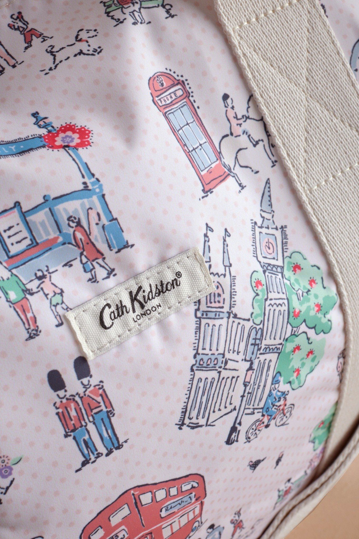 Túi du lịch/Holdall - Lovely London - Ecru - AA4557