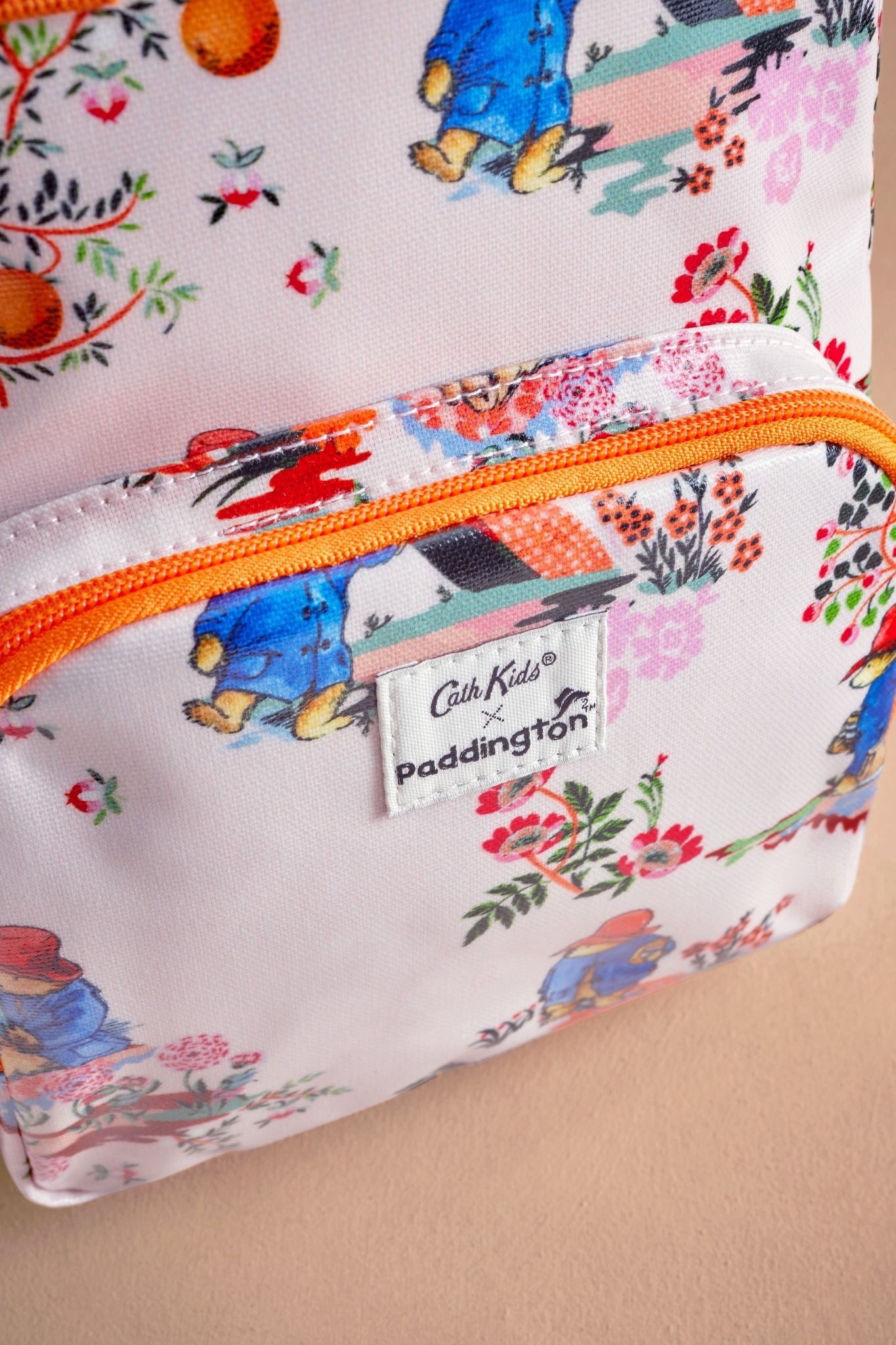 Ba lô cho bé/Kids Backpack - Paddington Oranges - Ecru - AA4742