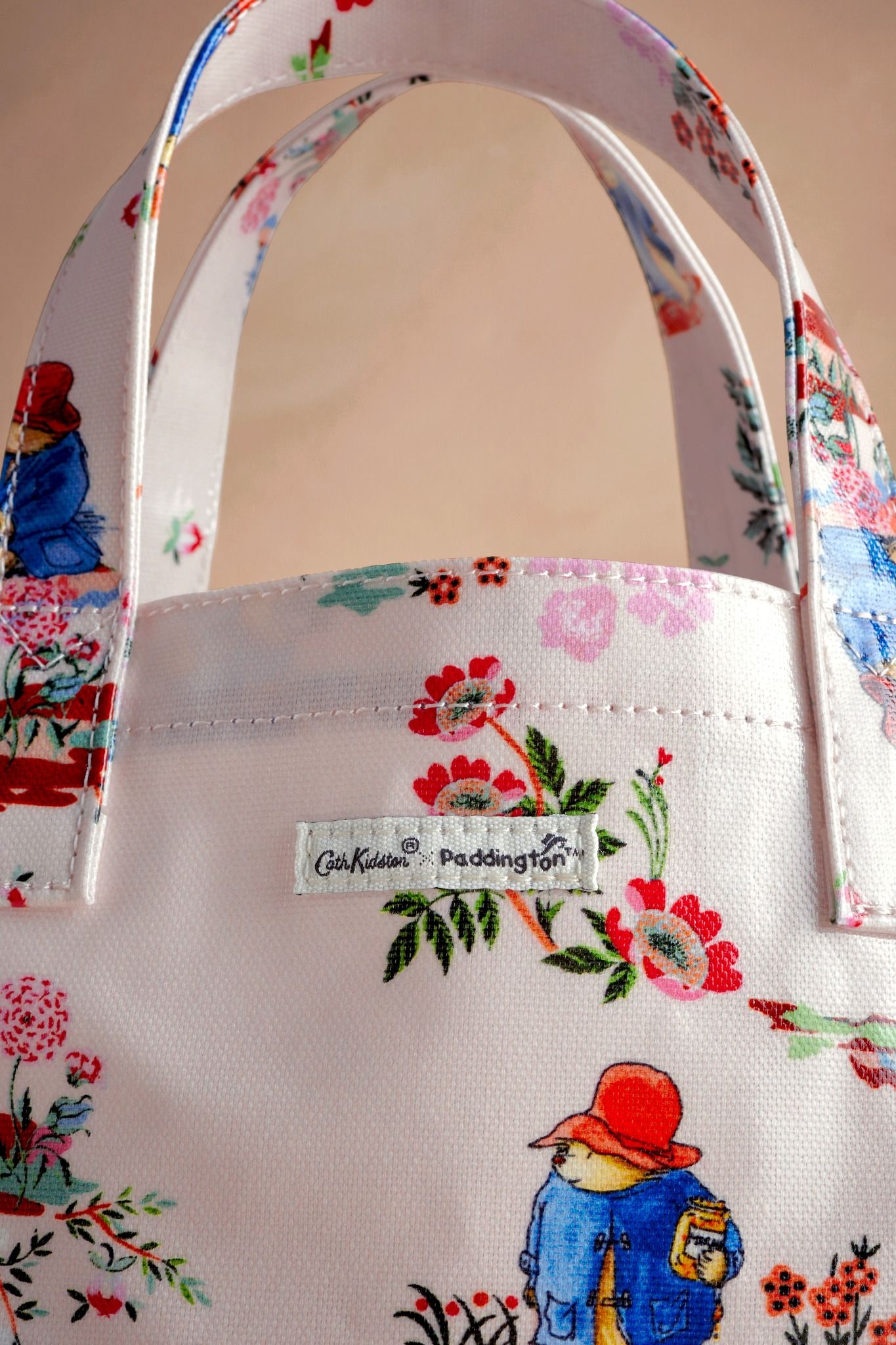 Túi đeo tay/Bookbag - Paddington Oranges - Ecru - AA4744