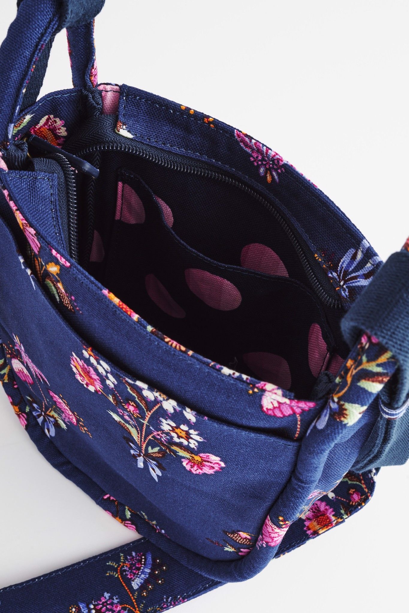 Túi đeo chéo/LRG Zipped Messenger - Friendship Bunch - Xanh Navy