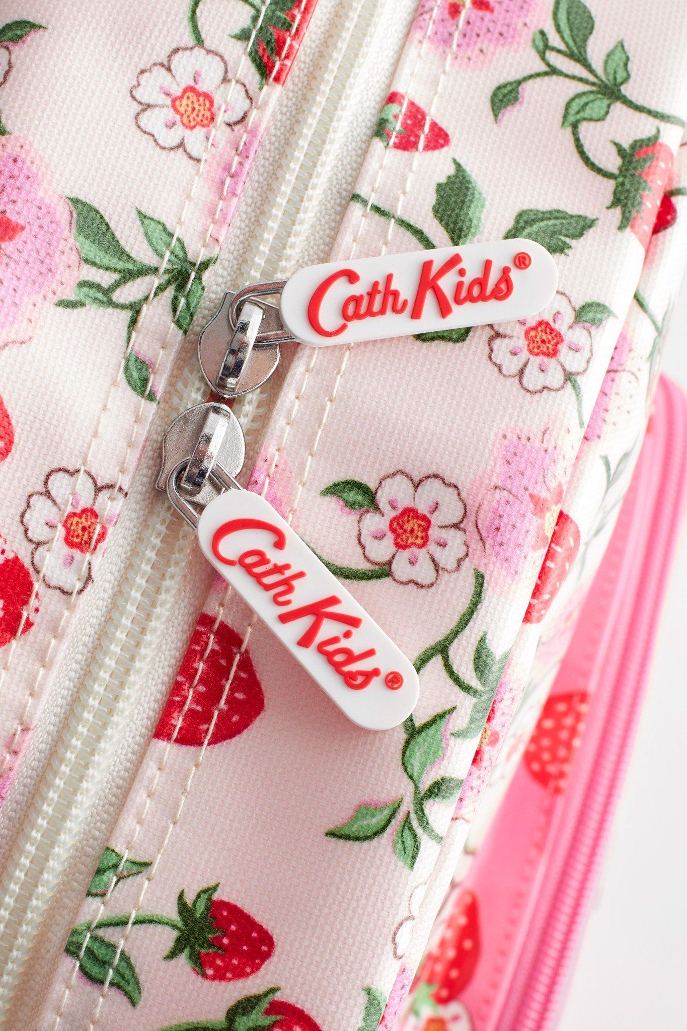 Ba lô cho bé /Kids Classic Backpack - Strawberry Small - Hồng