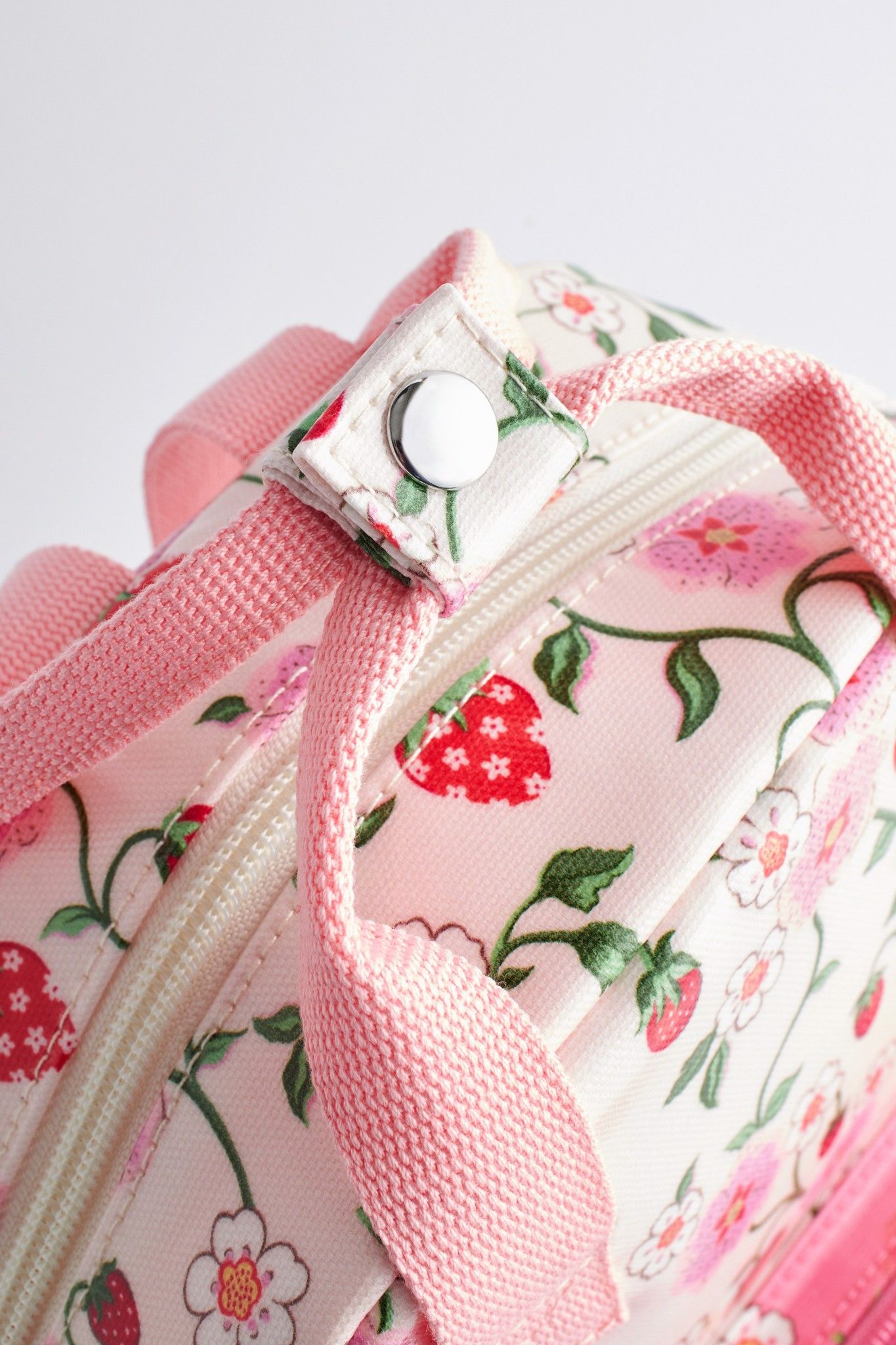 Ba lô cho bé /Kids Medium Backpack - Strawberry Small - Hồng
