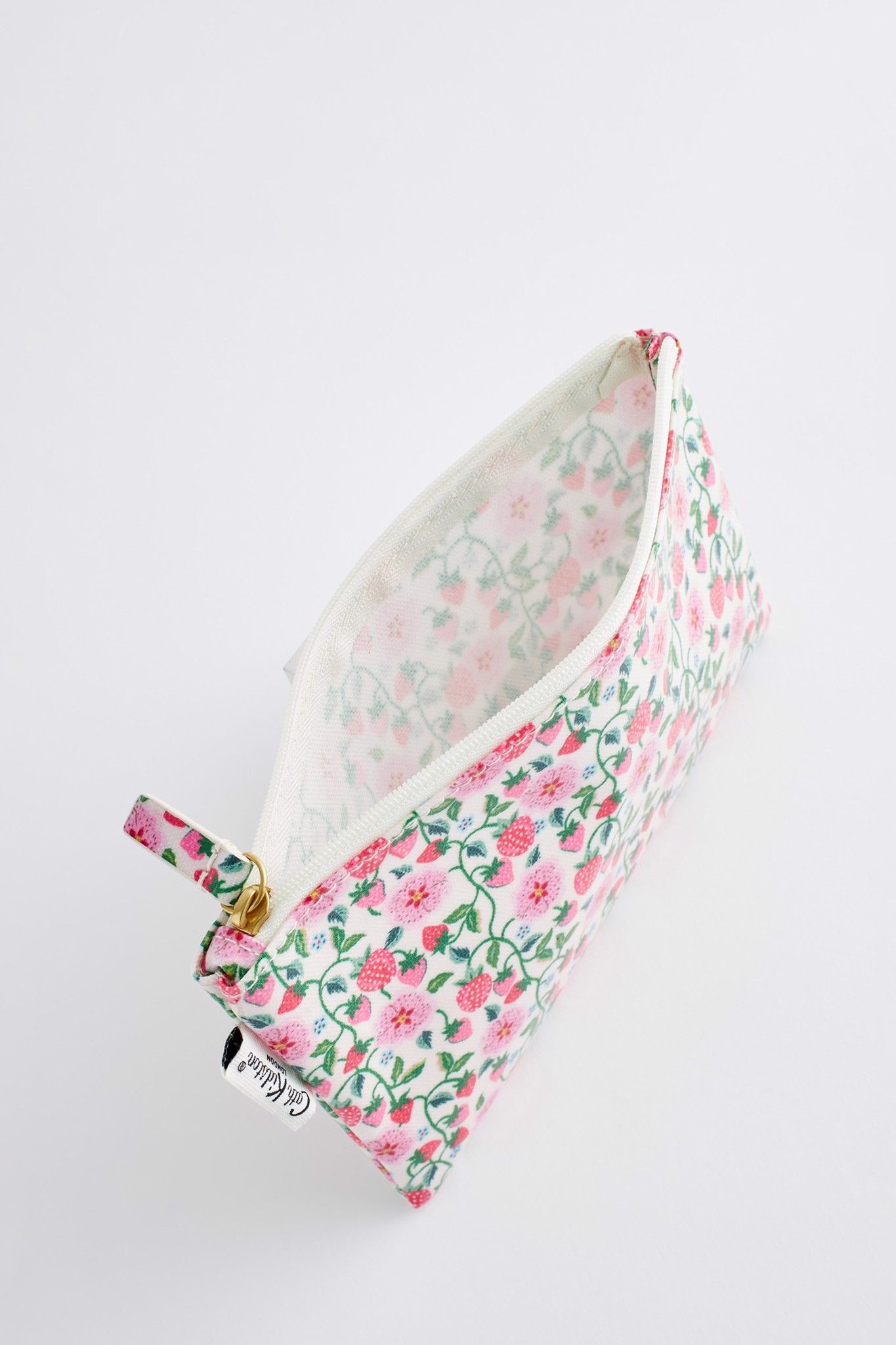 Ví nữ/Zipped Purse - Stawberry Ditsy - Ecru