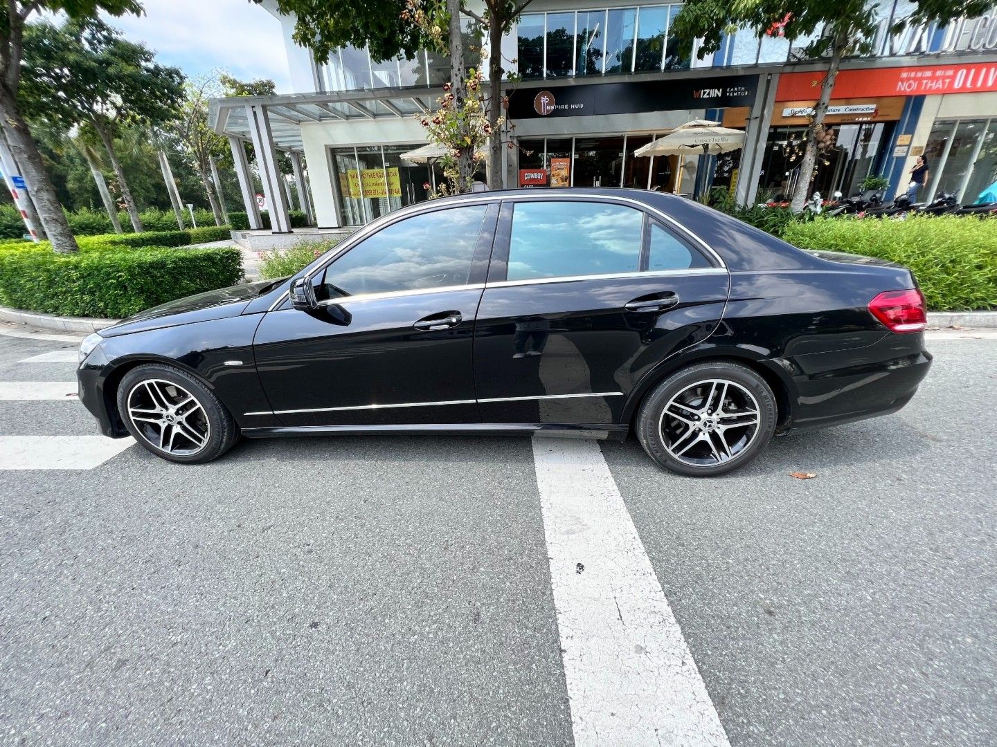 Mercedes E250