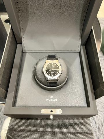  Hublot Classic Fusion Black Alligator Black 38mm 