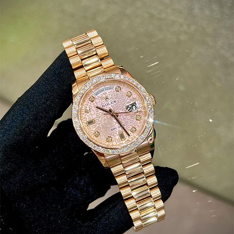  Đồng hồ Nam Rolex Day – Date 118235 Mặt vi tính hồng Diamond vàng hồng đúc 18k Size 36mm 