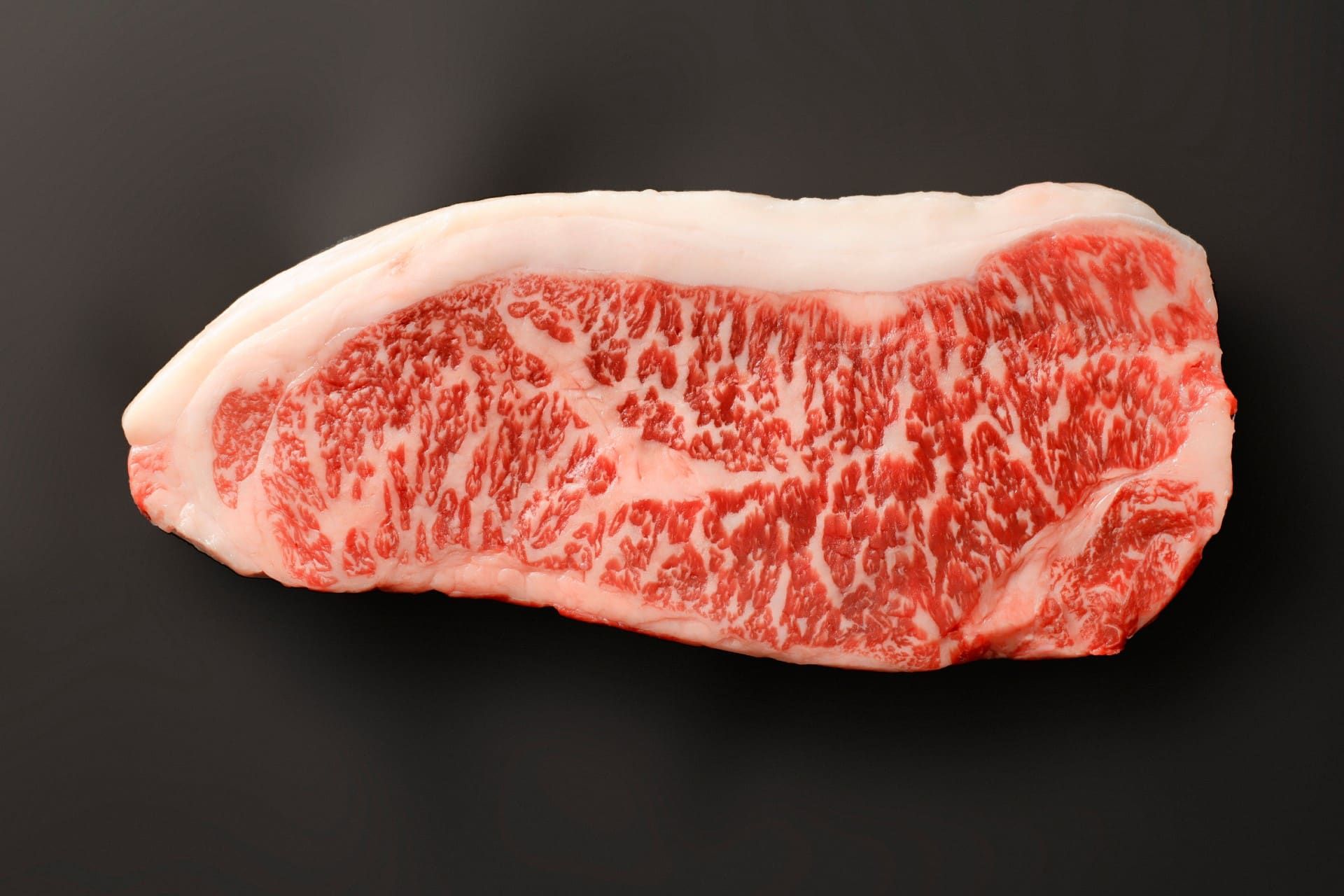 THĂN NGOẠI BÒ NHẬT WAGYU A5 - STRIPLOIN