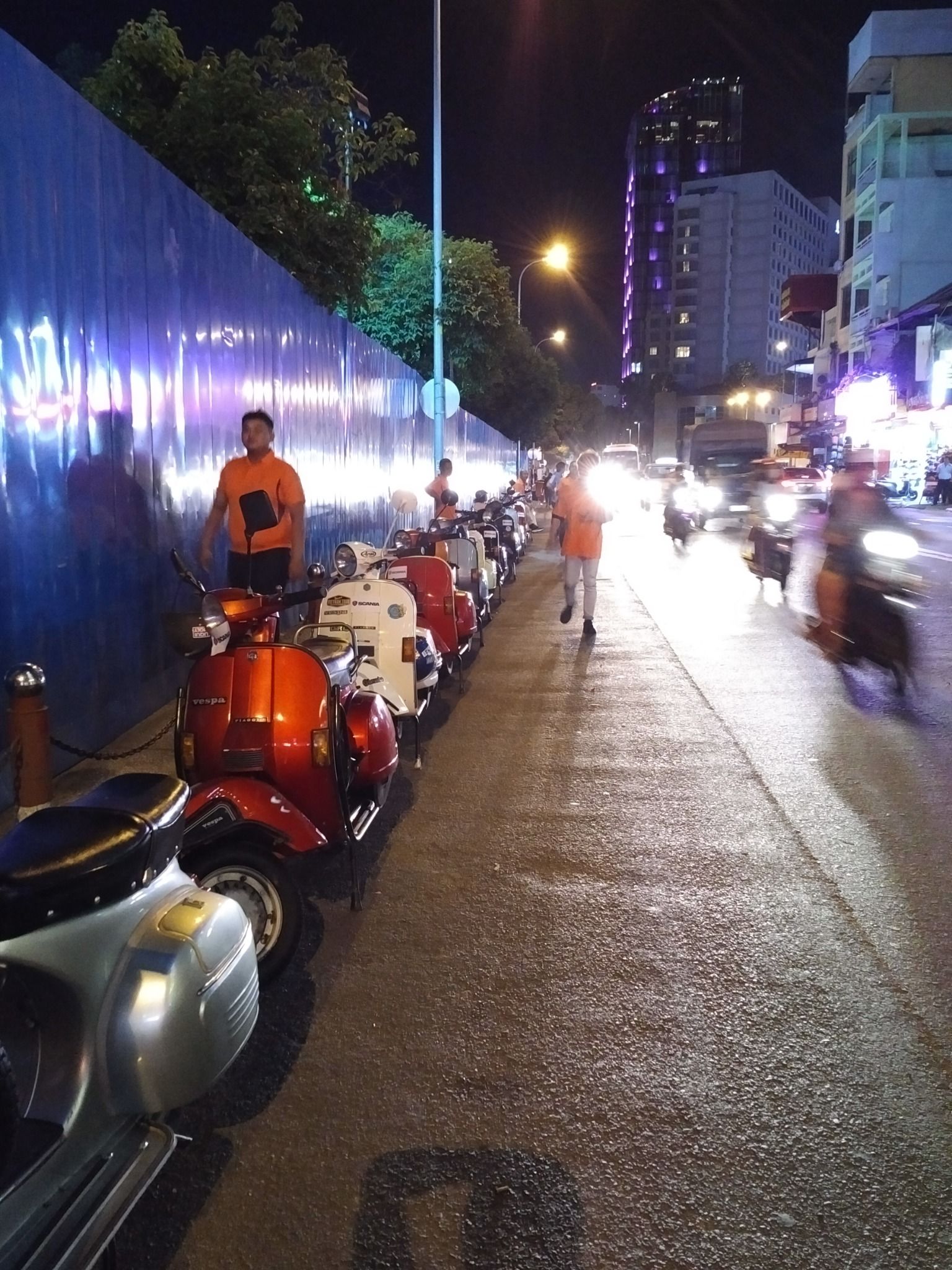 VESPA TOUR – A GLIMPSE OF THE MEKONG TOUR