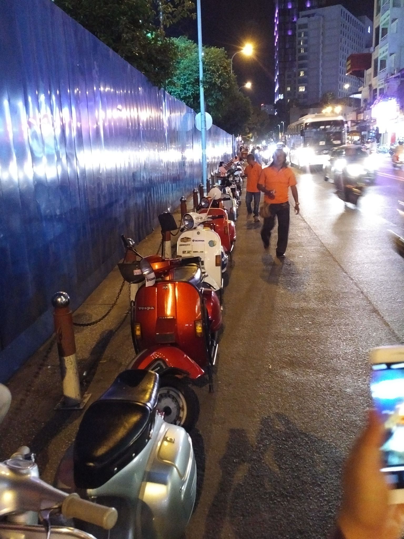 VESPA TOUR – A GLIMPSE OF THE MEKONG TOUR