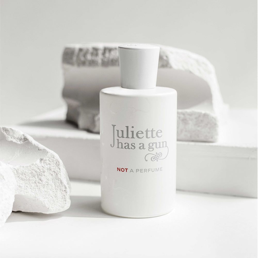Nước hoa Juliette has a gun Not a Perfume 100ml