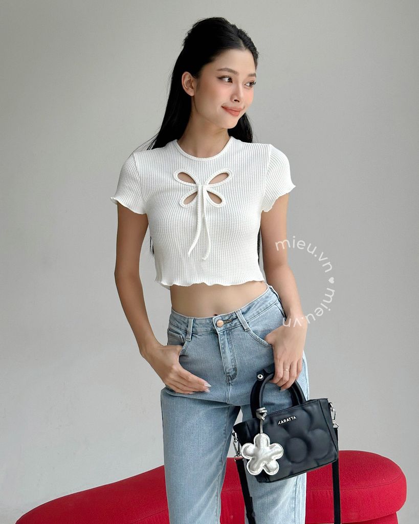 Áo thun Croptop Cut Out Cánh Bướm - KJL02