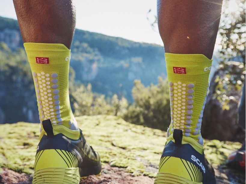 Tất chạy địa hình Compressport Pro Racing Socks v4.0 Trail