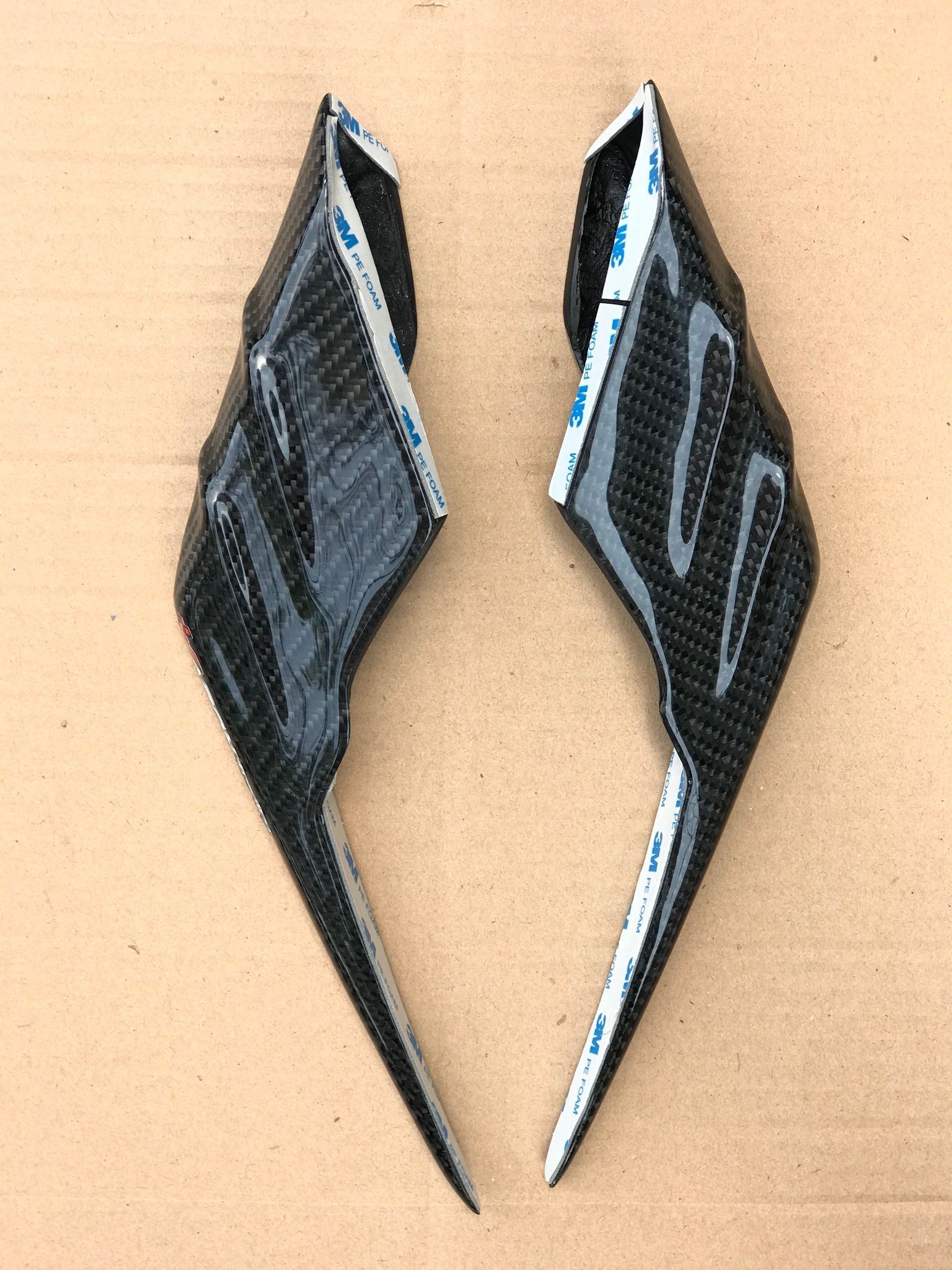 Cánh gió hai bên CBR250RR Carbon đúc