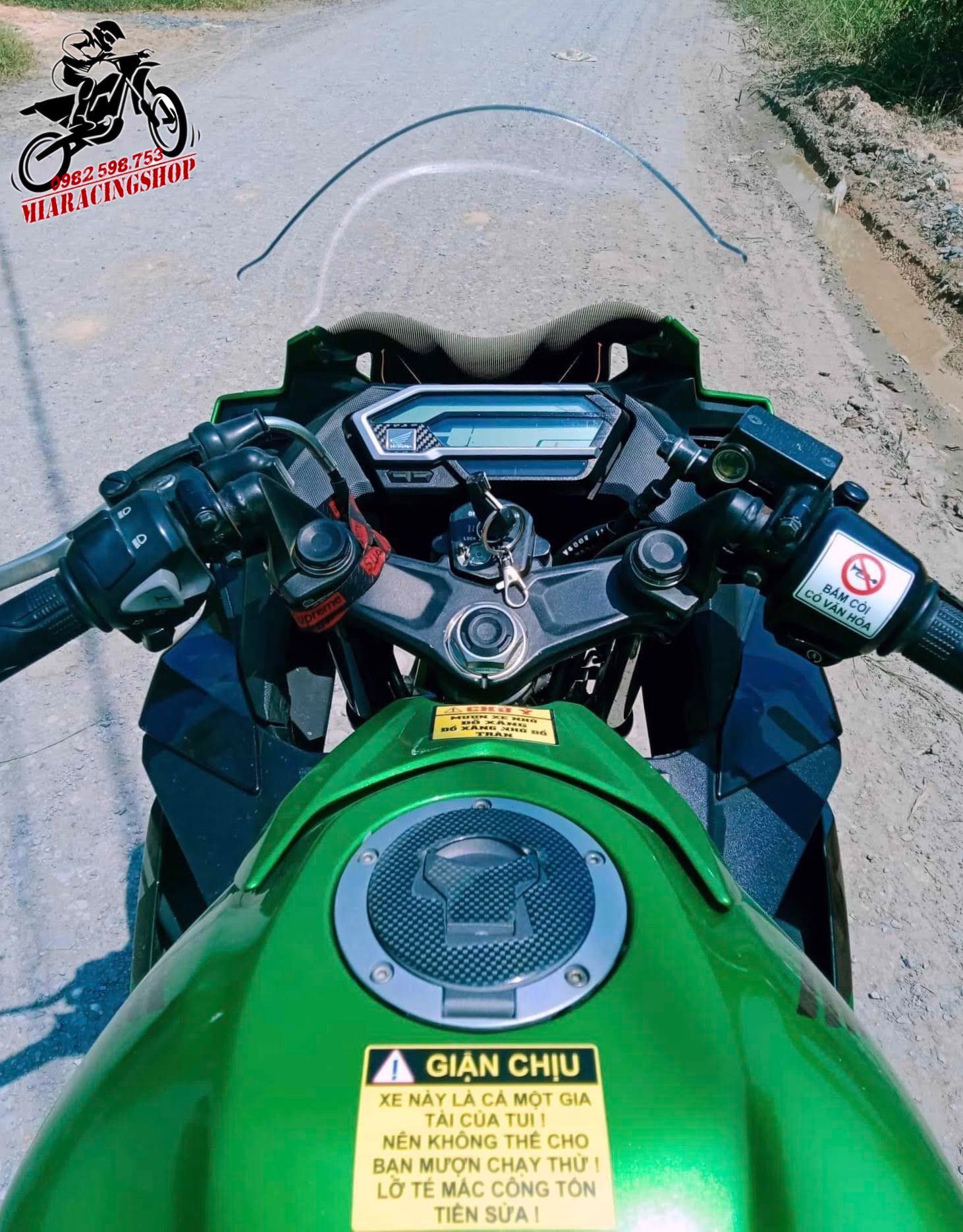 Kính chắn gió CBR150R nhập khẩu Indonesia