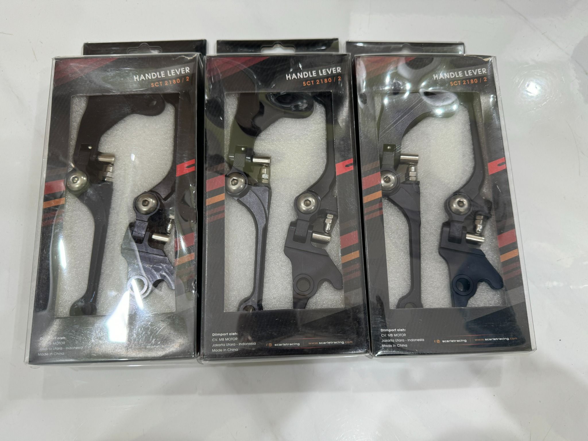 Tay côn phanh chống gãy WR155 Scarlet