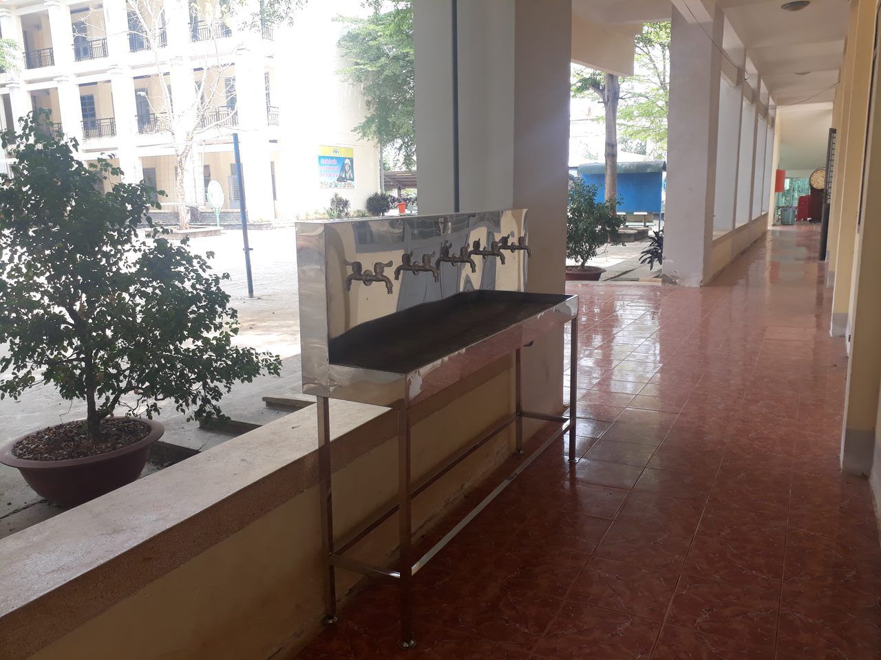 Máy lọc nước uống trường học