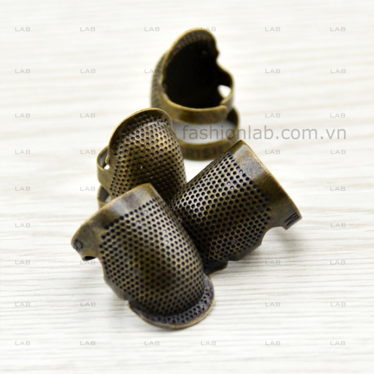 Đê khâu tay kim loại #010105