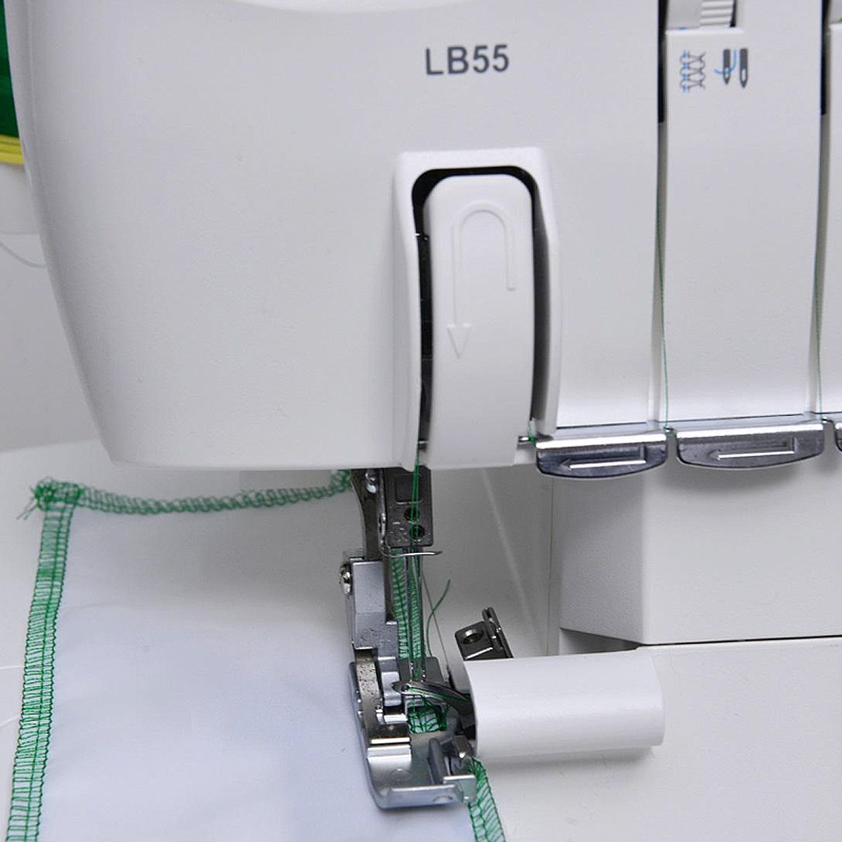 Vắt sổ Riccar LB55 (cái) #010801 (Cái)