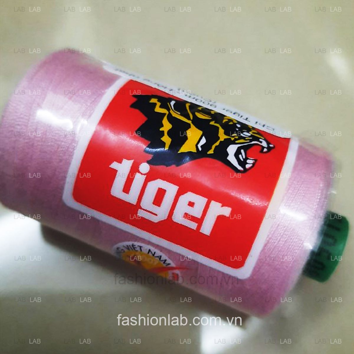 Chỉ may Tiger 900m #020101