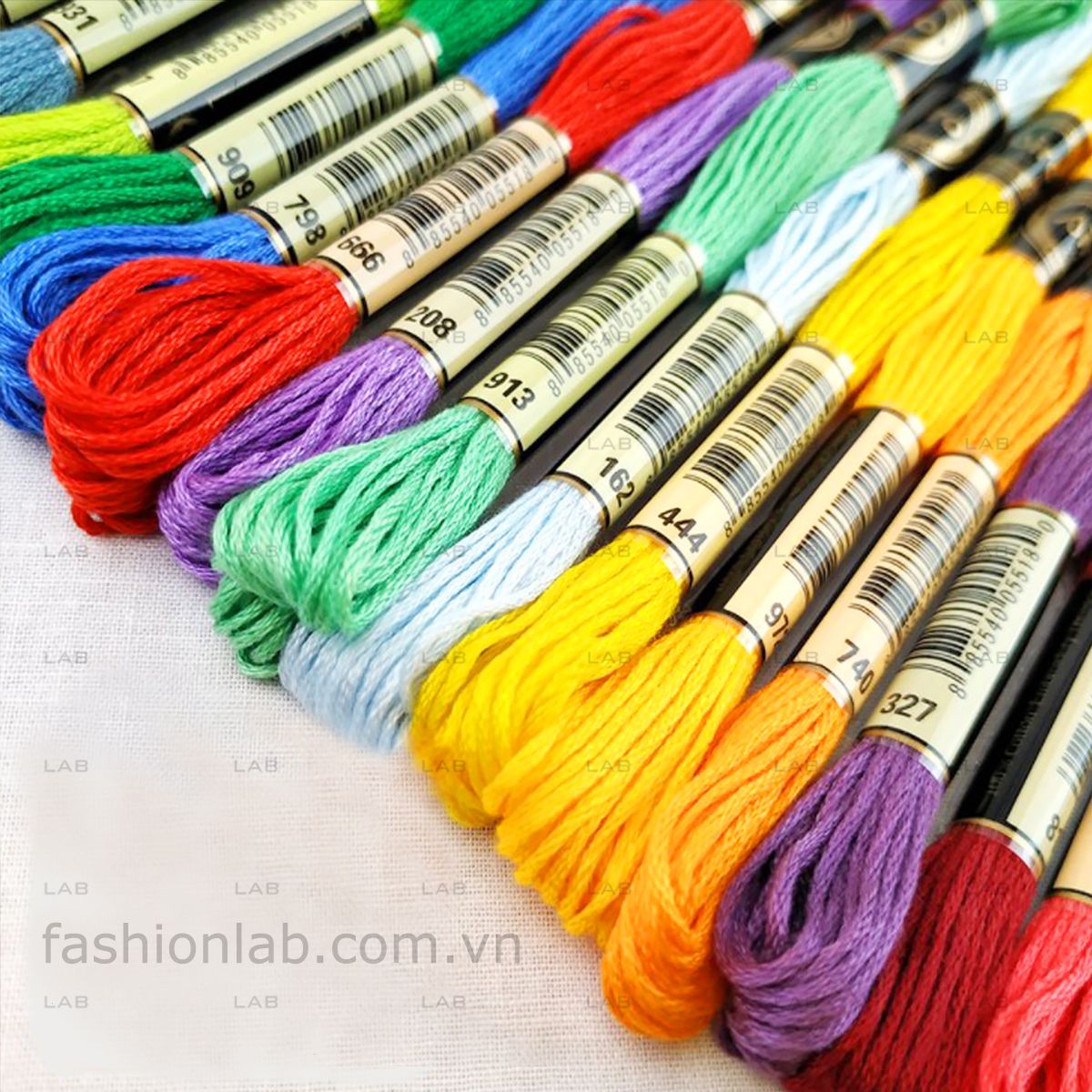 Set chỉ thêu nhiều màu #020101