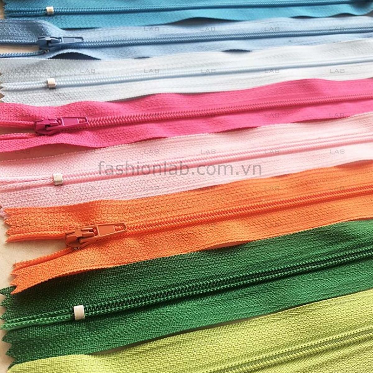 Dây khóa quần áo số 3 - 50cm #020202