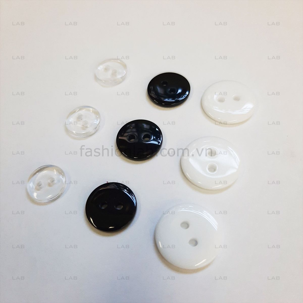 Khuy cúc nhựa 2 lỗ không viền 10mm #020201
