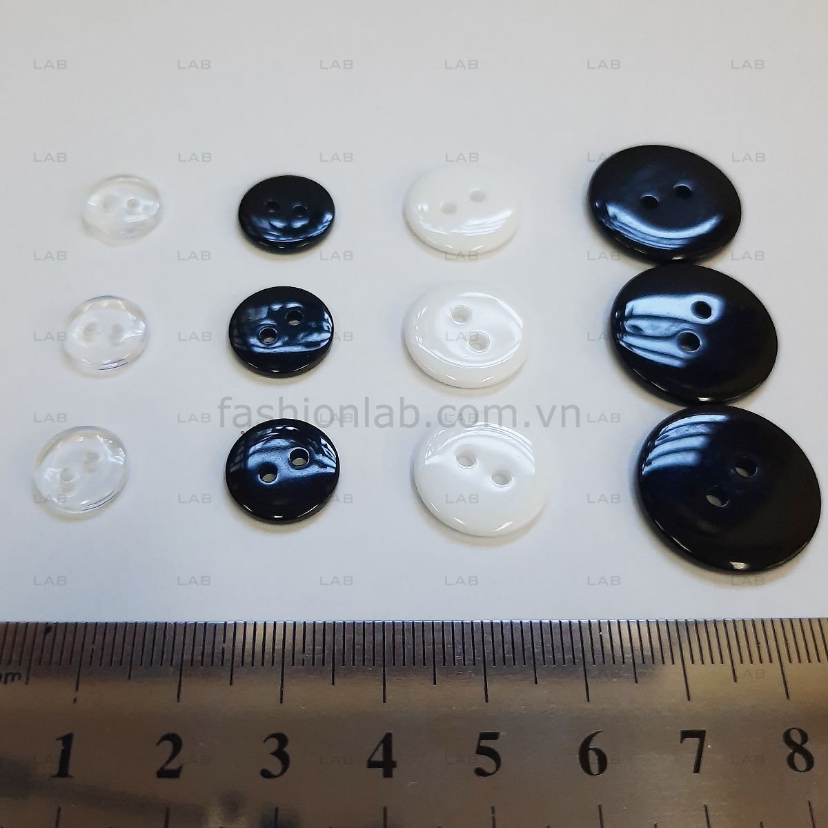 Khuy cúc nhựa 2 lỗ không viền 10mm #020201