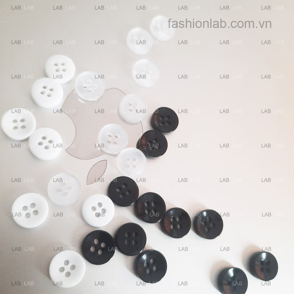 Khuy cúc sơ mi 4 lỗ trũng lòng - 11.5mm #020201