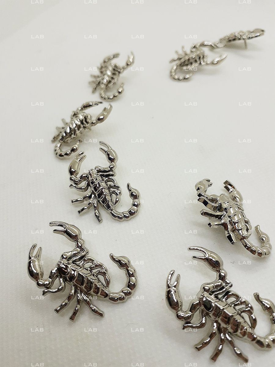 Pin cài áo - Scorpion #020902