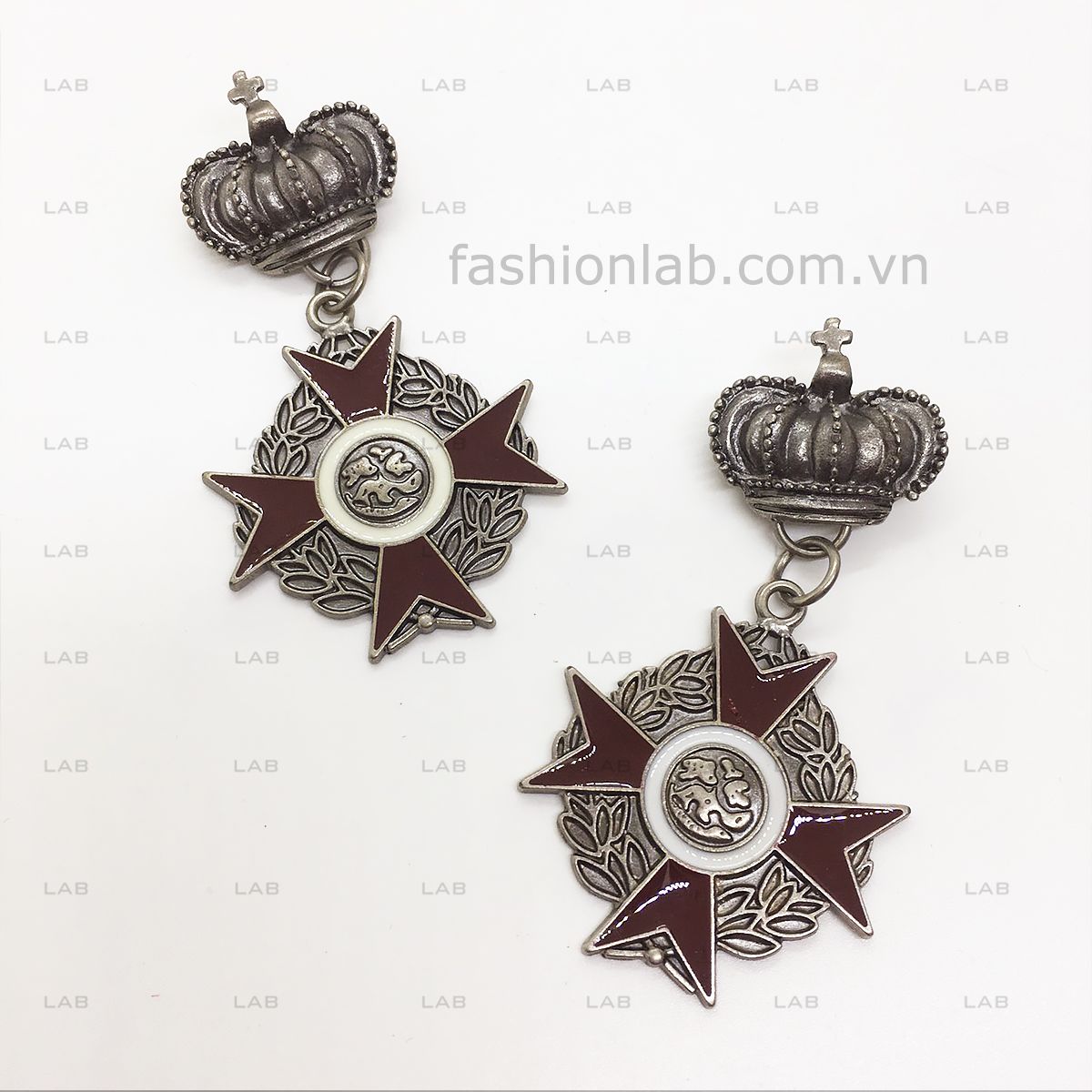 Pin cài áo - Huy hiệu vương miện #020902