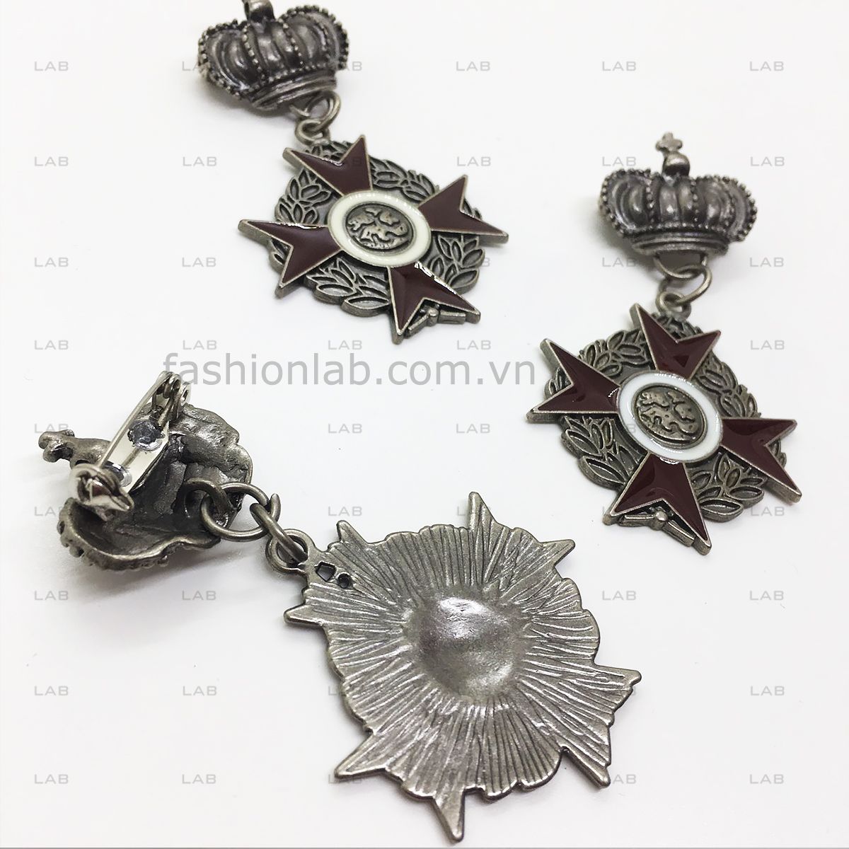 Pin cài áo - Huy hiệu vương miện #020902