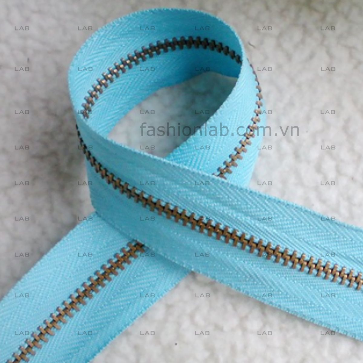 Dây khóa đồng số 3_răng vàng kim #020202