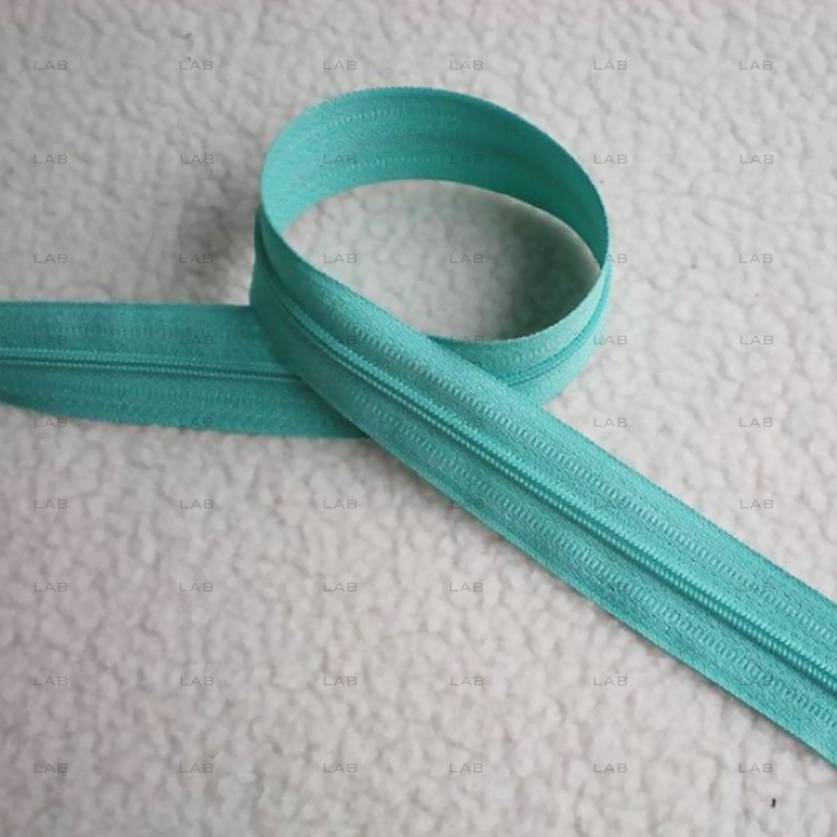 Dây khóa đồng số 3_răng vàng kim #020202