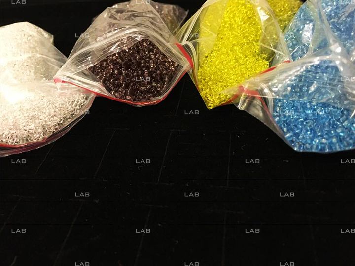Hạt cườm pha lê trong suốt xỏ lỗ - 2mm #020302