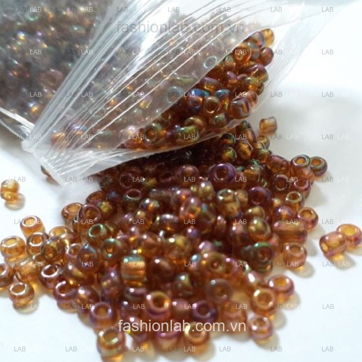 Hạt cườm pha lê tròn ánh sắc xỏ lỗ - 3mm #020302