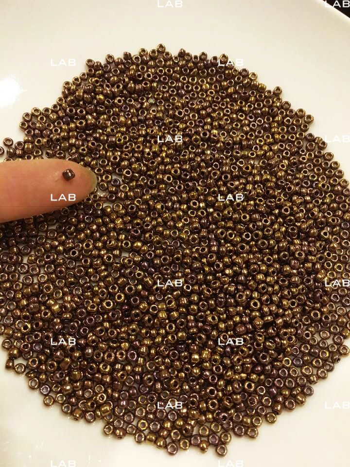 Hạt trám nhũ 4mm #020302