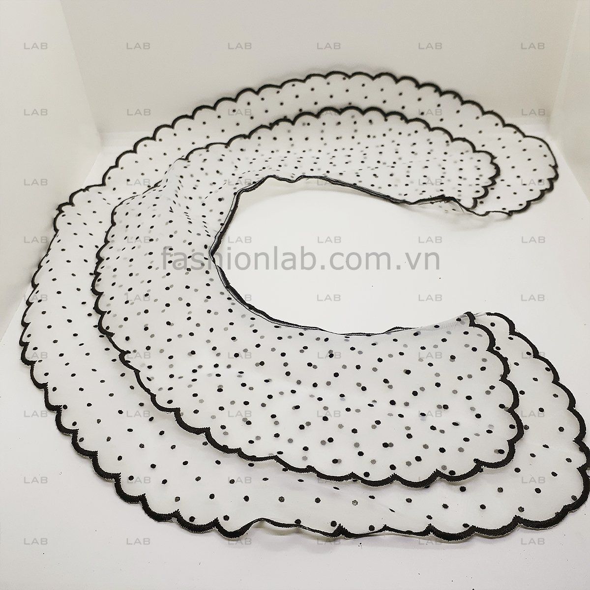 Cổ áo thêu #020401