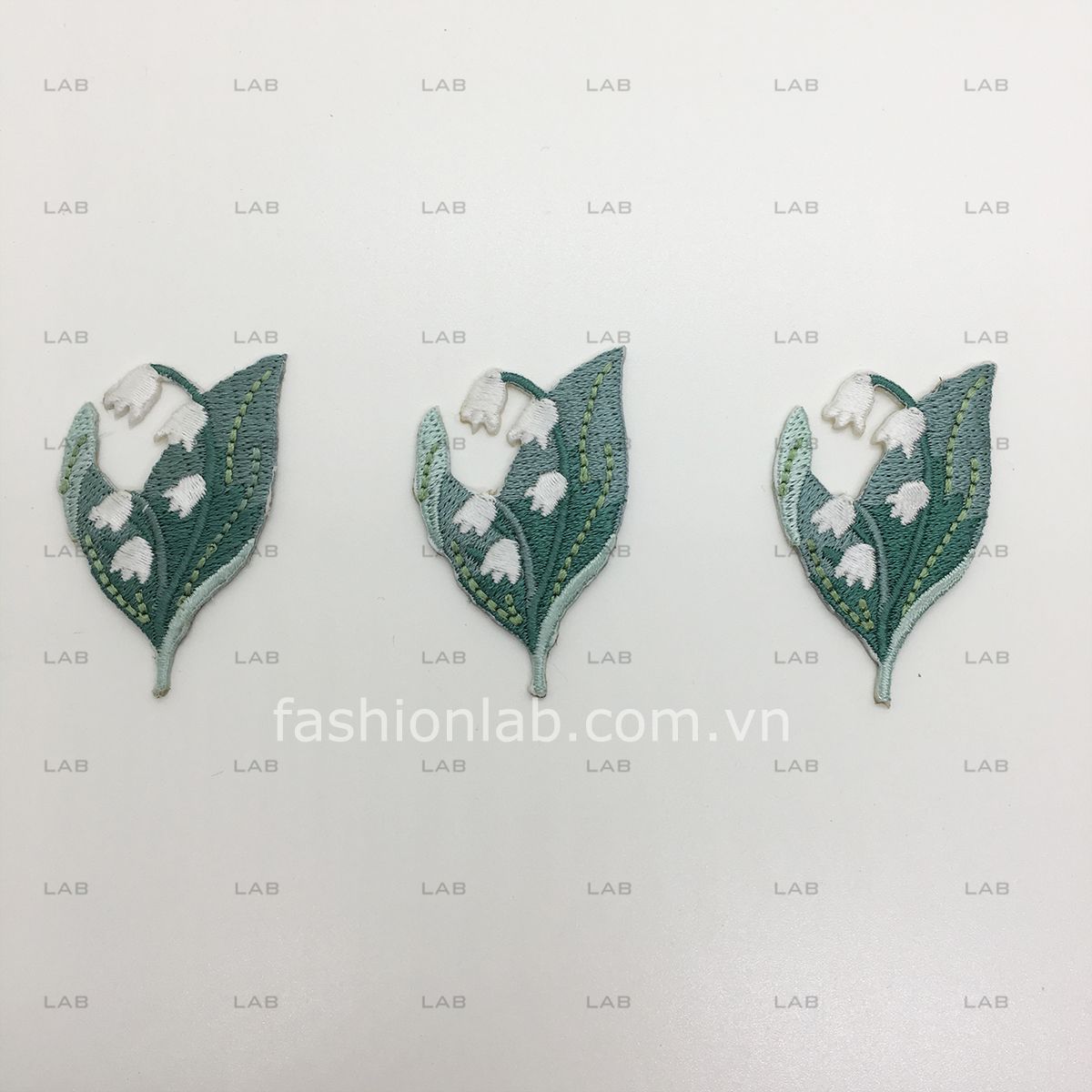Hình thêu hoa nhỏ #020501
