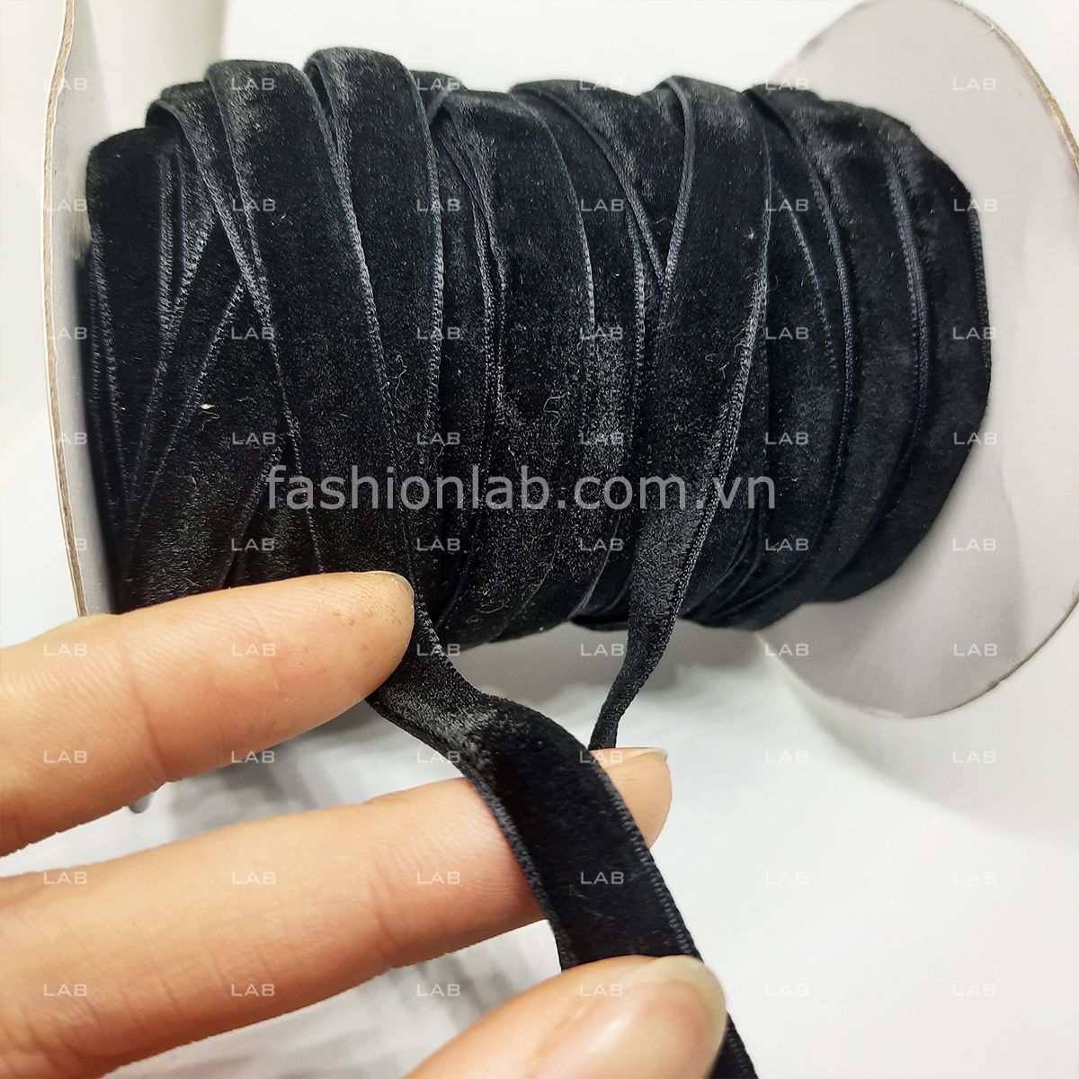 Dây nhung bản 1cm #020602