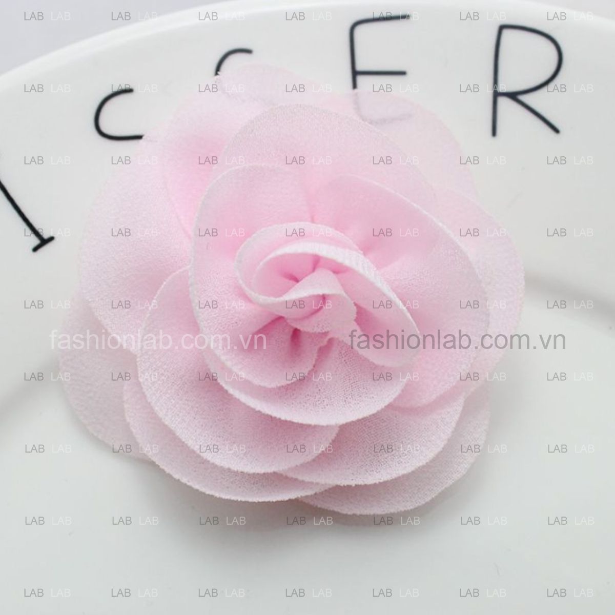 Hoa hồng vải voan cát đường kính 8cm