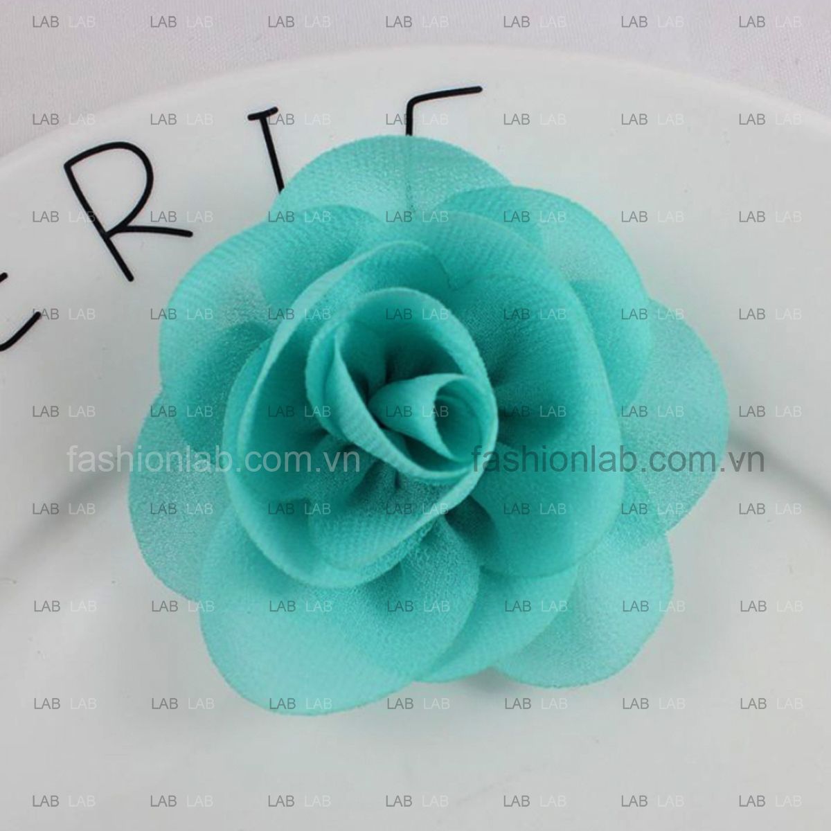 Hoa hồng vải voan cát đường kính 8cm