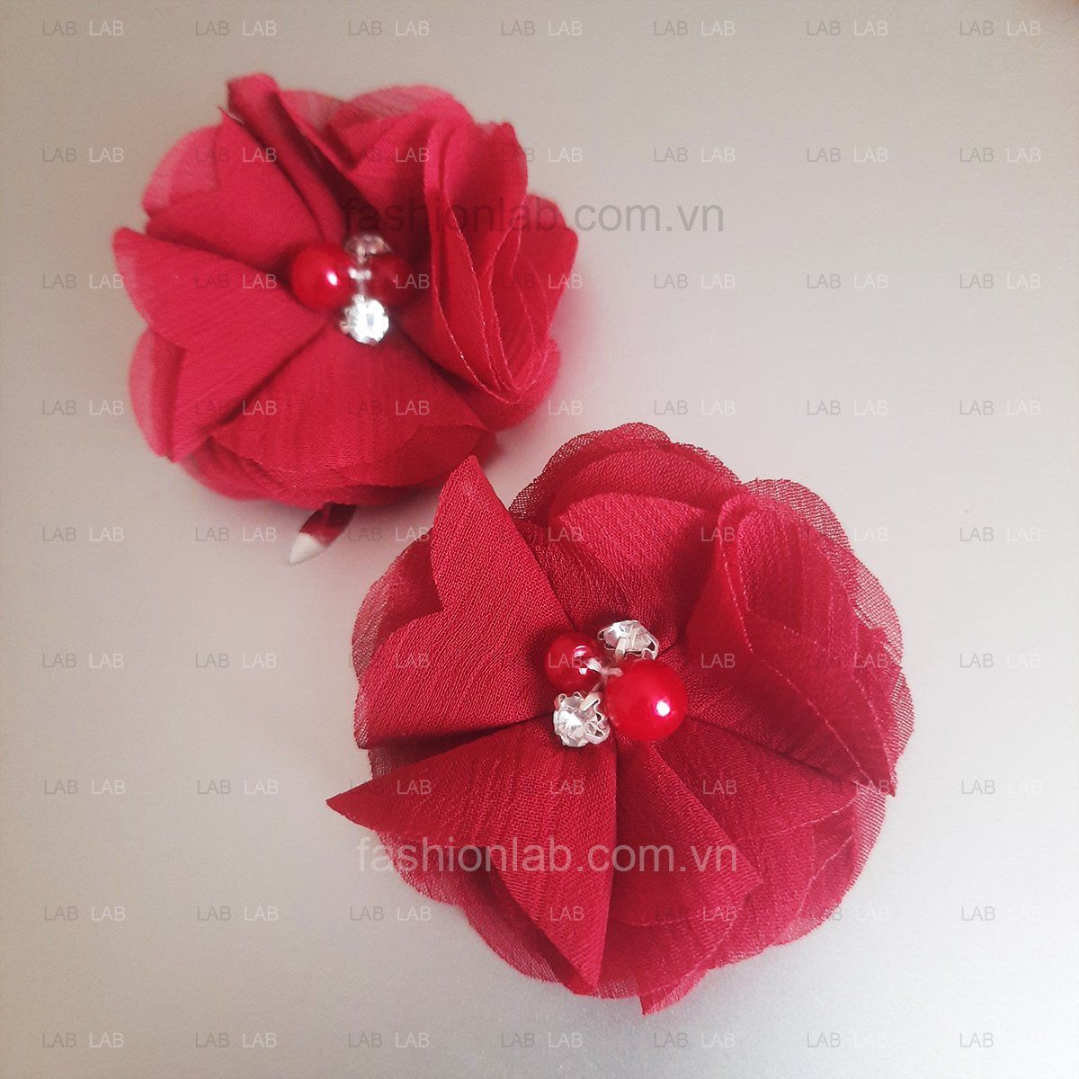 Hoa vải voan xước đính hạt đá đk 5cm