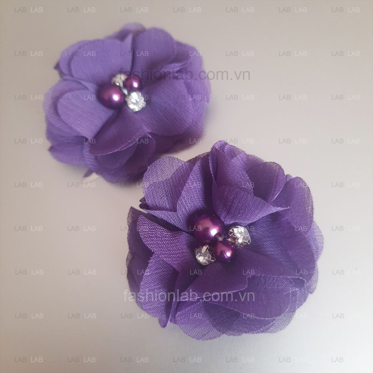 Hoa vải voan xước đính hạt đá đk 5cm