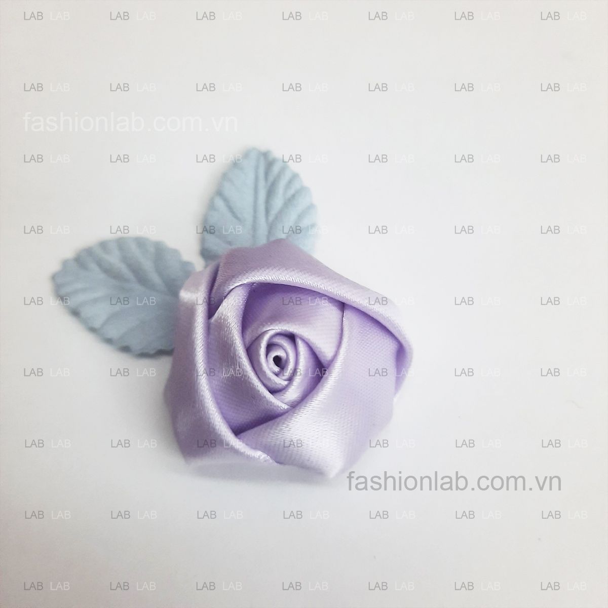 Nụ hồng vải satin đường kính 3.5 - 4cm