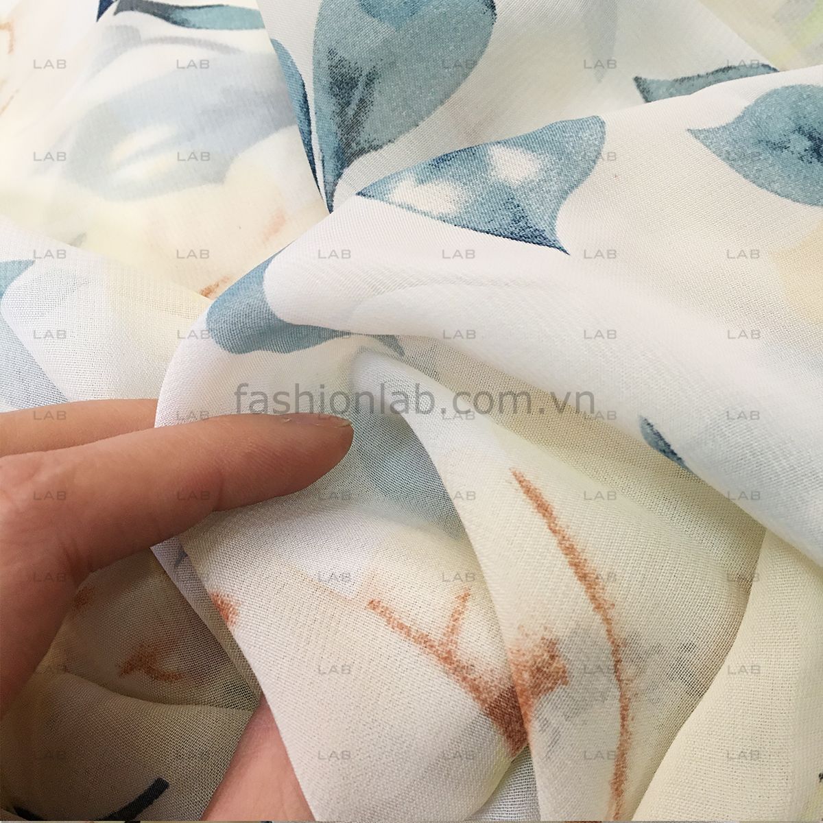 Vải voan hoa - Mẫu 010